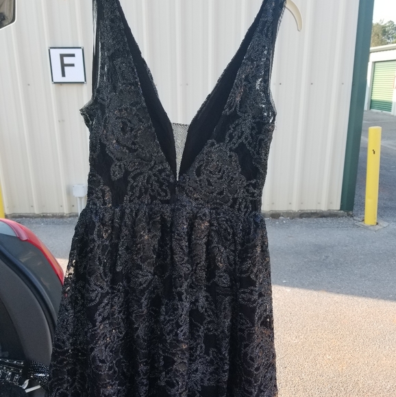 dress - Picture 2 of 2